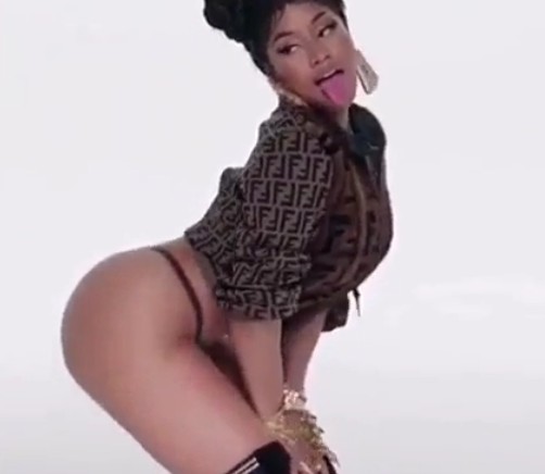 Nicki Minaj Nude Hot Fat Back Walking