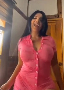 Alejandra Quiroz Hot big booty Dance Video