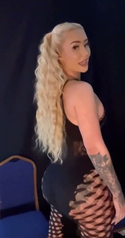 Iggy Azaela jiggle Hot Video