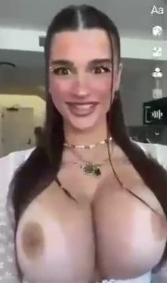 Ari Kytsya Hot Boobs Video